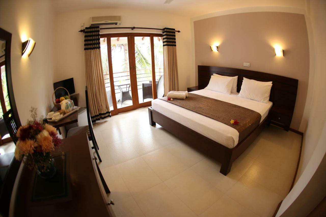 Hotel Shanelo Negombo Exterior foto